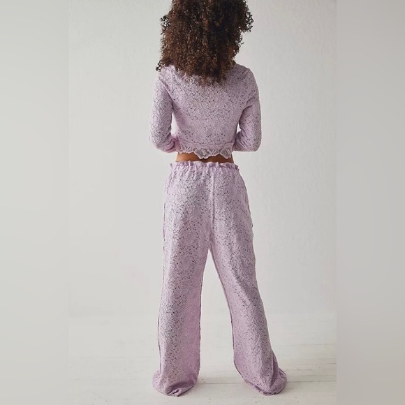 Free People Cloud Ride
Lounge Set / Brushed Lilac - Picture 4 of 5